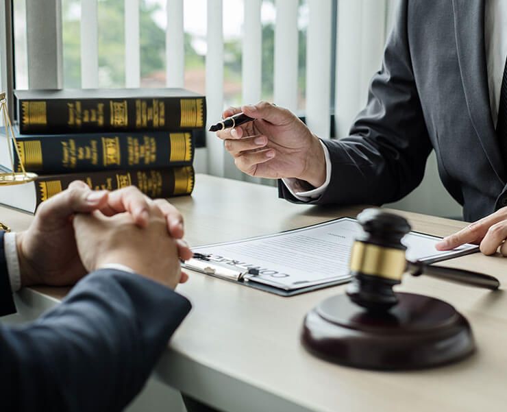 Contractul de vânzare imobil la notar – pașii esențiali și rolul notarului în tranzacția imobiliară